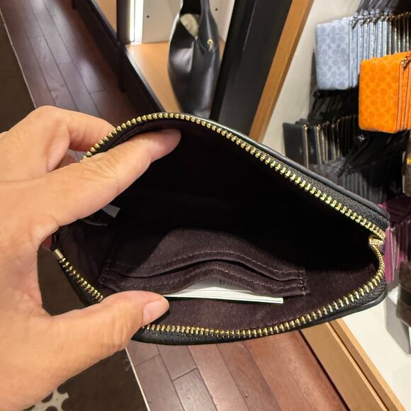 Coach Corner Zip Wristlet With Floral Print CCJ70 - Picture 3 of 5